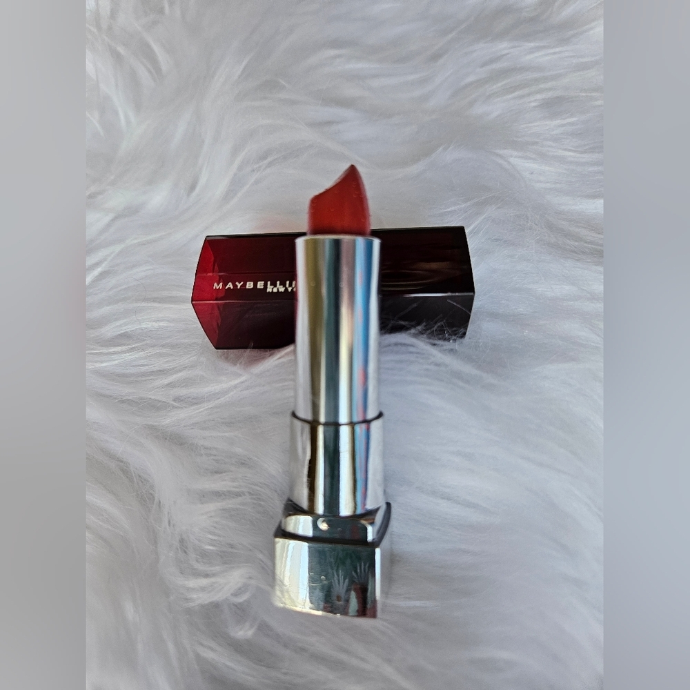 New Maybelline 366 Sunset Spark Lipstick